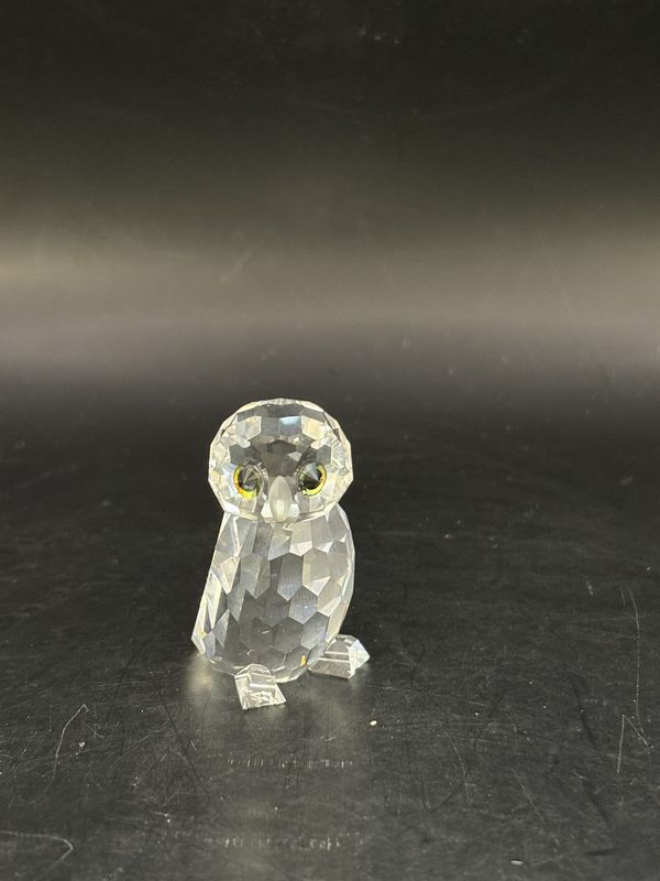 Crystal. Austria. Swarovski. Small Owl with Yellow Eyes. 1.5&quot;H