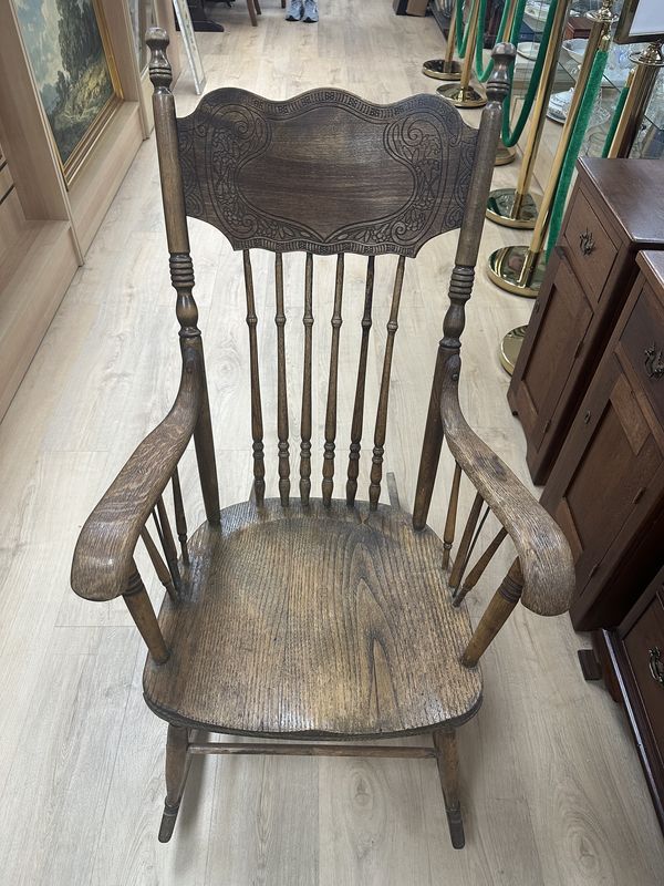 Furniture. USA. Antique Oak Rocking Chair w/Carved Back