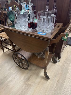Furniture. USA. Antique Wheeled Wooden Tea Cart / Bar Cart. Drop Leaves &amp; Removable Tray. 31"W
