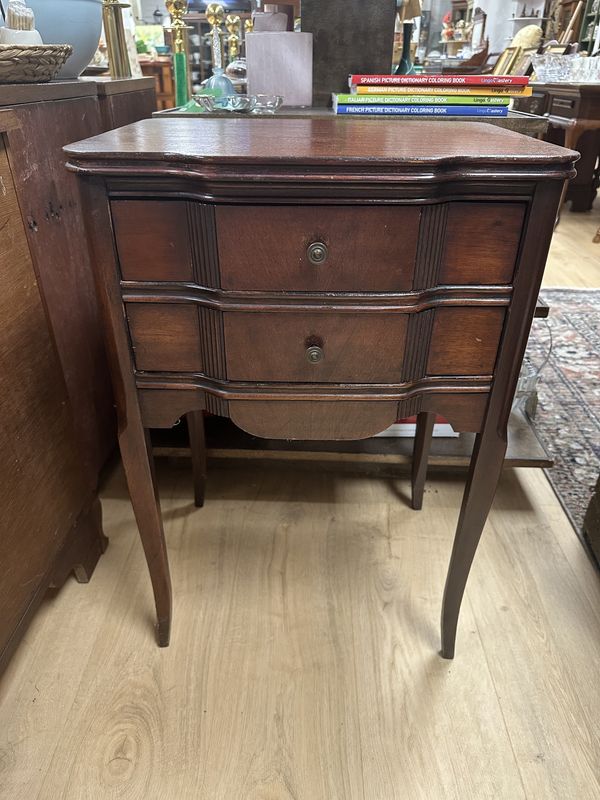 Furniture. USA. Side Table or Nightstand. Duncan Phyfe. Vintage/Antique. 2 Drawers.  18&quot;W x 26.5&quot;H