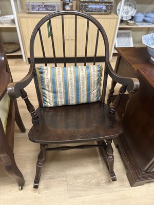 Furniture. USA. Rocking Chair. Vintage/Antique. Mahogany?