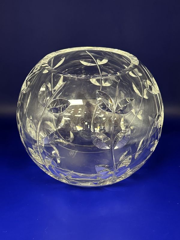 Crystal. Germany. Tiffany &amp; Co. Rose Bowl. 7&quot;H x 7.5&quot;W