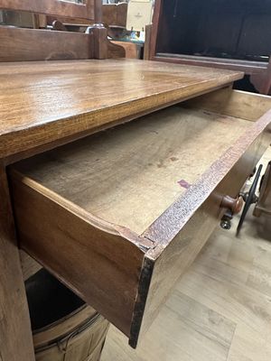Furniture. USA. Dressing Table with Mirror. Antique. 34"W