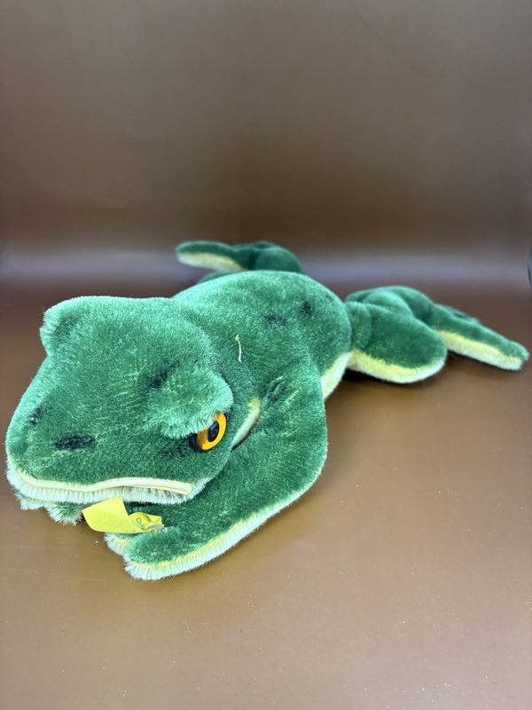 Plush. Germany. Steiff. Frog. &quot;Froggy.&quot; Vintage. Green Mohair. 10&quot;L