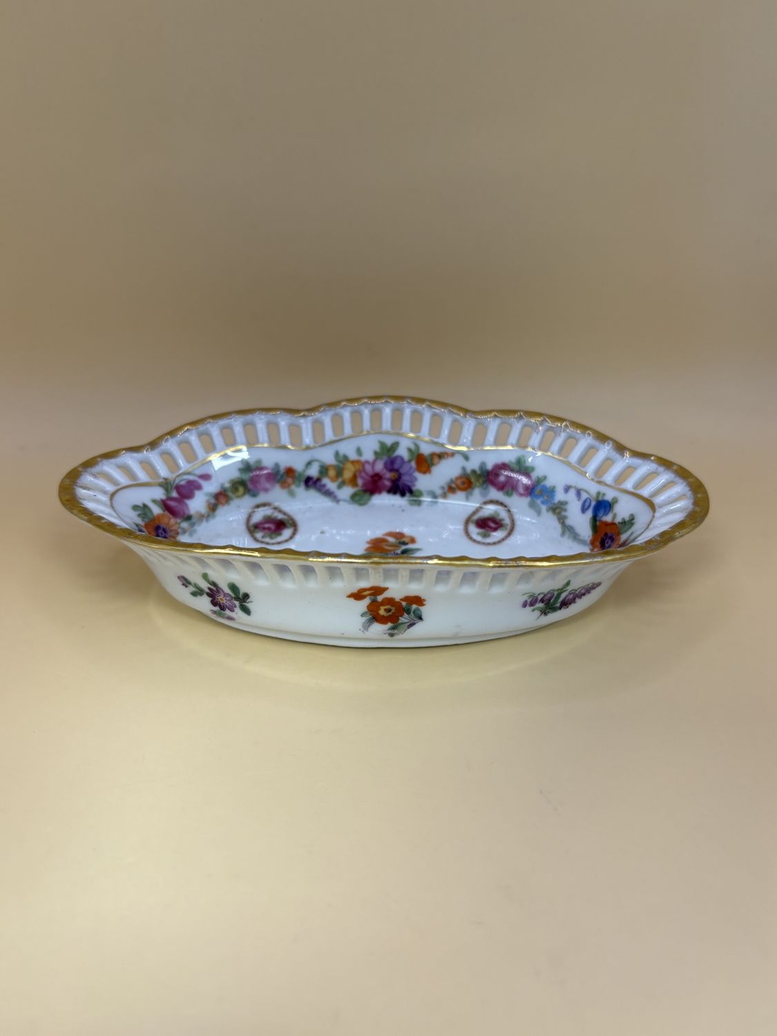 Porcelain. Germany. Schumann. Small Oval Dish w/Floral and Gold Details. 5.5&quot;W