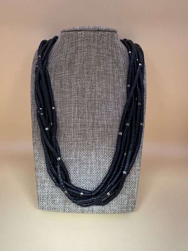 Jewelry. Necklace. Black Beads. Vintage 24&quot;L