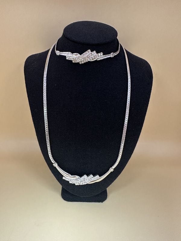 Jewelry. Avon. Silver &amp; Rhinestone Necklace (16-18.75&quot;L) &amp; Bracelet (7&quot;L) Set. Vintage.