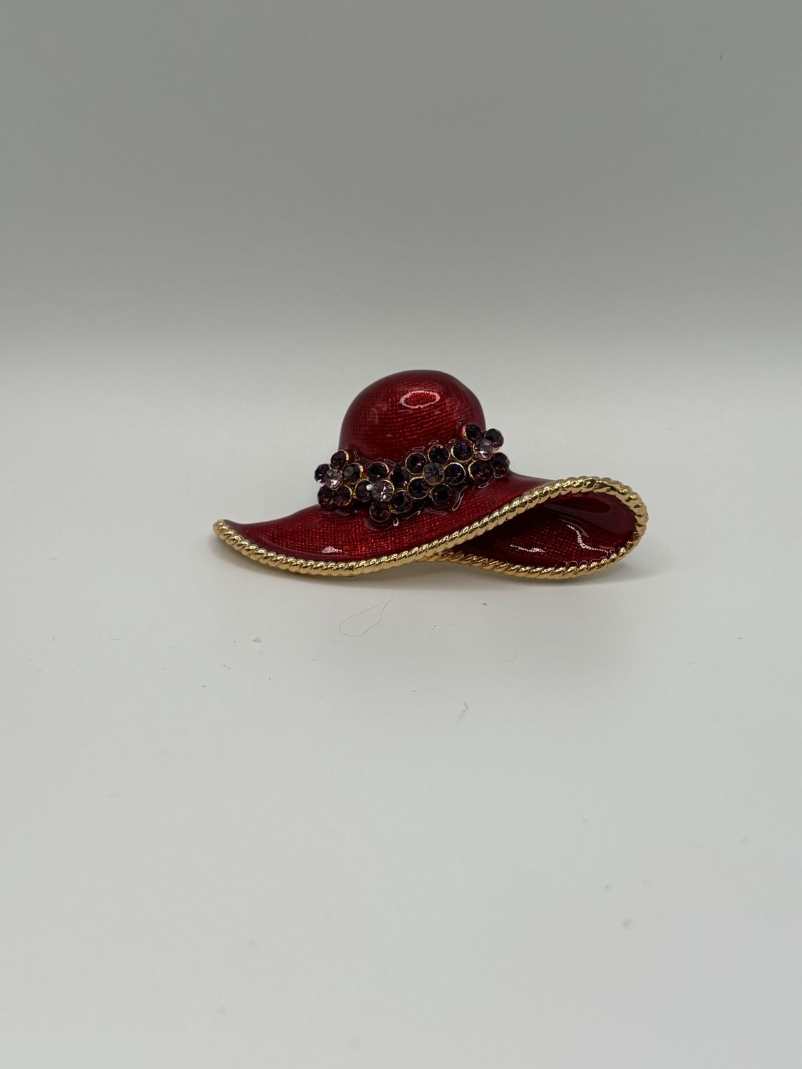 Jewelry. Brooch. Red Hat w/Purple Flowers and Gold Trim. 3&quot;W