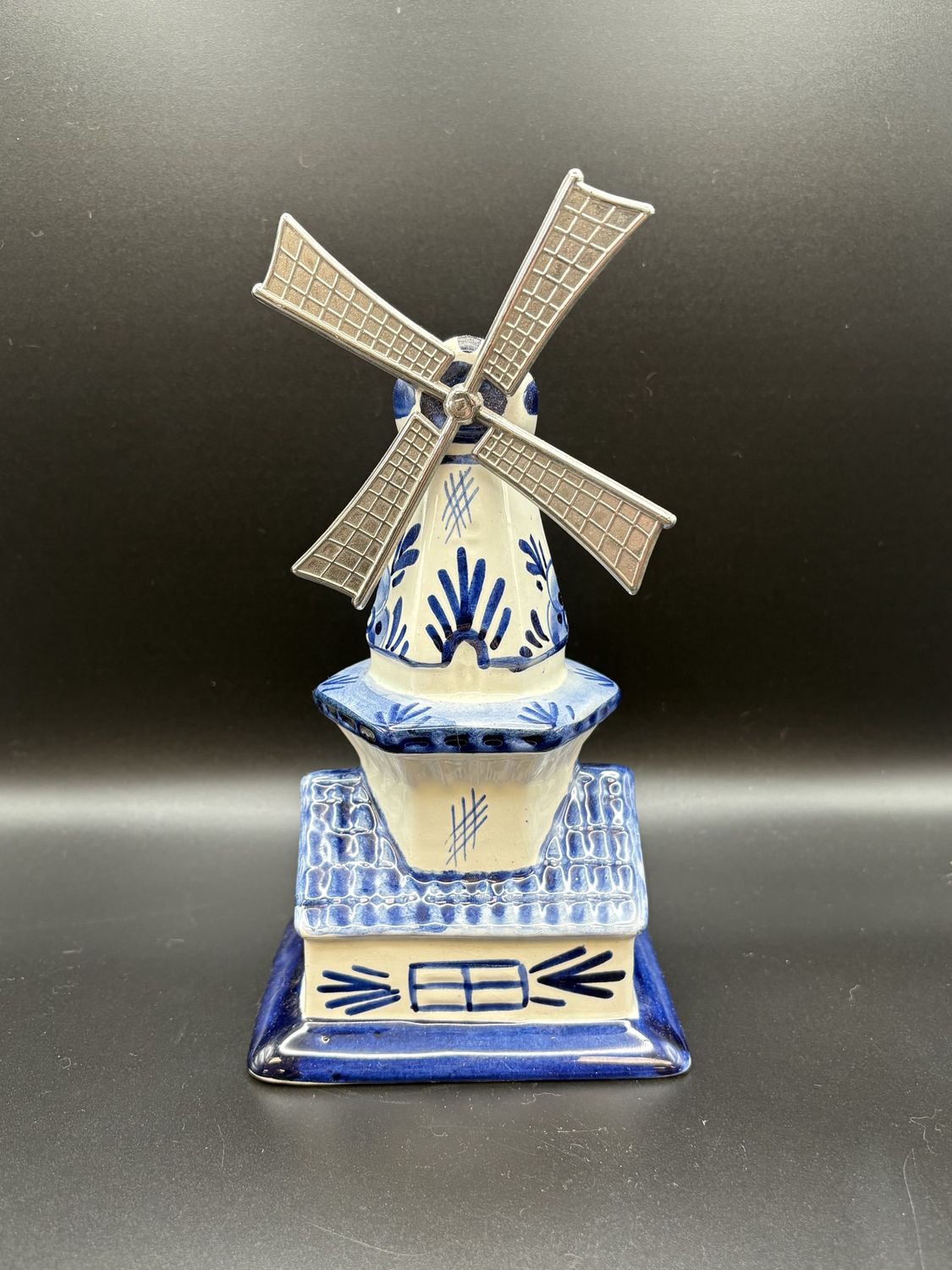 Ceramic. Netherlands. Delft. White &amp; Blue Windmill. 8.5&quot;H