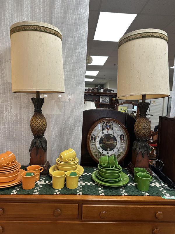 Lighting. USA. Frederick Cooper. Table Lamp (Pair).  Vintage, from Famous Maker. Pineapple Base with Shade. 41.5&quot;H