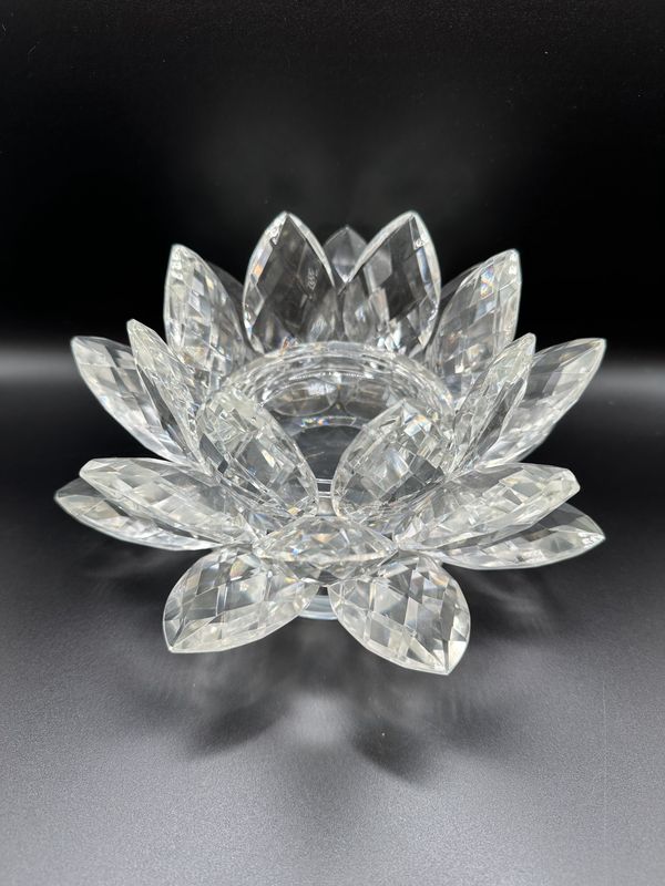 Candle Holder. Tahari. Clear Crystal Lotus Flower. 8&quot;W