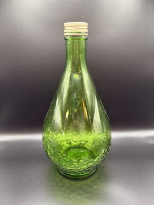 Glass. USA. Gallo. Half Gallon Flavor-Guard Bottle. Green. 12"H
