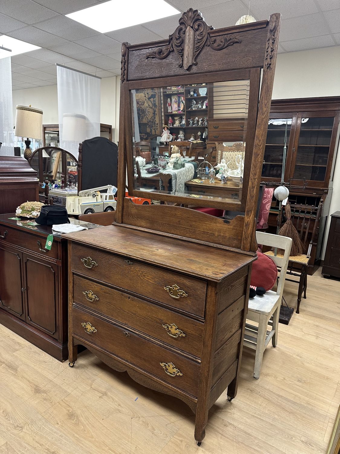 Furniture. USA. Dresser w/Mirror. Vintage. 40&quot;W x 81.5&quot;H