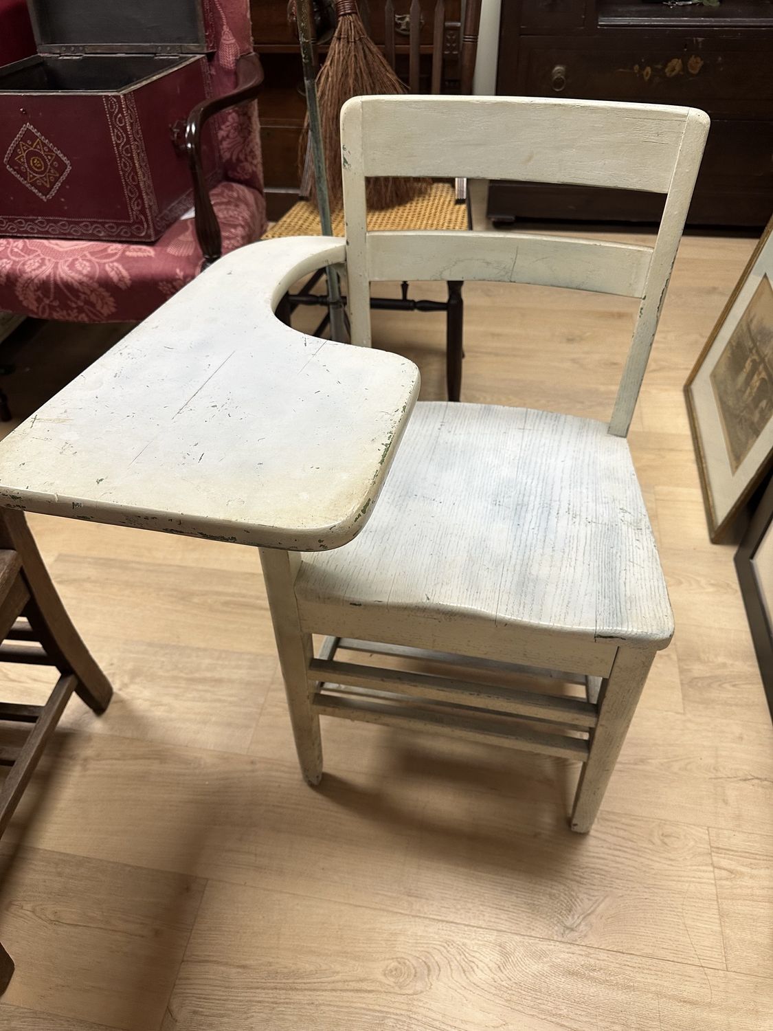 Furniture. Vintage/Antique Traditional 1-Person Wooden School Desk (Painted). 25&quot;D