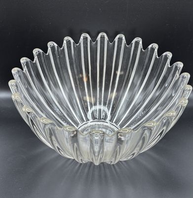 Glass. Large Ribbed Glass/Crystal Bowl w/Scalloped Rim. 11.75"W