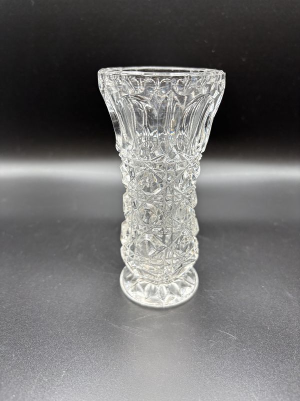 Crystal. Germany. Lausitzer. Bleikristall Vase. 4.75&quot;H