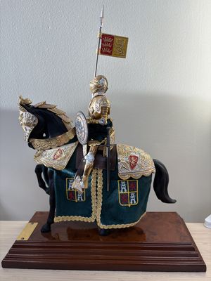 Figure. Spain. Marto. Mounted Knight. Highly Detailed w/ Gold Finish. 18"H
