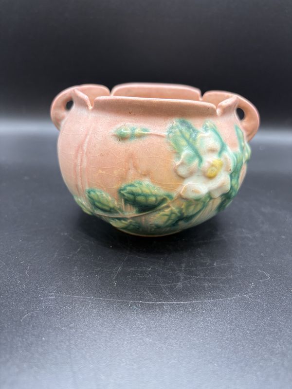 Ceramic. USA. Roseville Pottery. White Rose Jardiniere Pattern on Pink Vase. 3.5"H