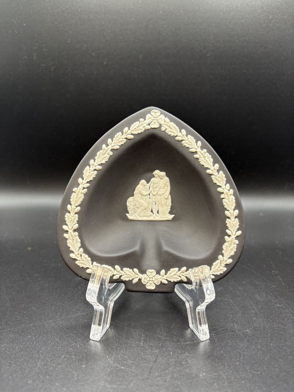 Jasperware. England. Wedgwood. Spade Dish. Black &amp; White. 4.5&quot;W