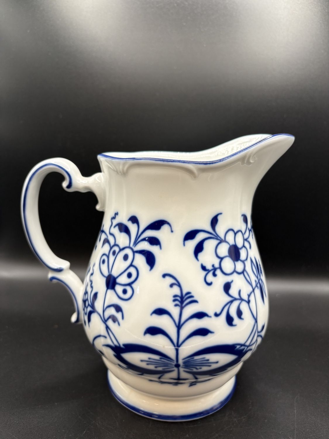 Porcelain. Germany. Meissen. Water Pitcher. Blue &amp; White. &quot;Blue Onion&quot; pattern. 7&quot;H
