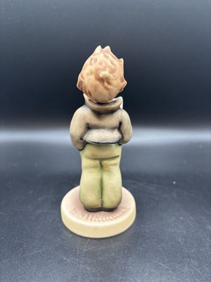 Figurine. Germany. Hummel. #135 "The Soloist" (Damaged). TMK 1972-1979. 4.75"H