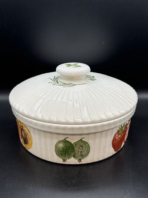 Ceramic. England. T.G. Green. Harvest Festival Casserole Dish with Lid. 8"W