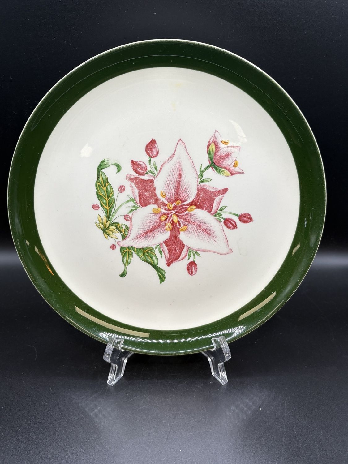 Ceramic. USA. Taylor, Smith, &amp; Taylor. "Appalachian Heirloom Bonnie" Dinner Plate. Dark Green Border with Floral Motif. 9.25"W