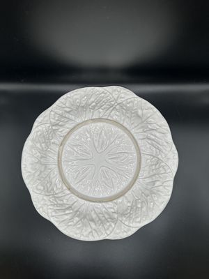Ceramic. Platter. Cabbage Leaf Design. 11"W