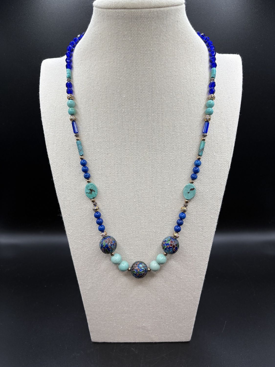 Jewelry. Czech Republic. Glass Turquoise Howlite Lapis Necklace. 24&quot;L