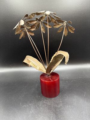 Sculpture. USA. Friedle. Metal Flower Bouquet. Vintage (1960s). 9"H