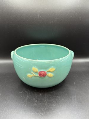 Ceramic. USA. Coors Pottery Rosebud Green Bowl. 7"W