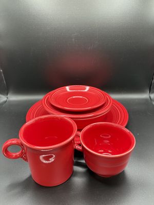 Dinnerware Set. USA. Homer Laughlin. Fiestaware. Scarlet Red. 6-Piece Set (Service for 1)