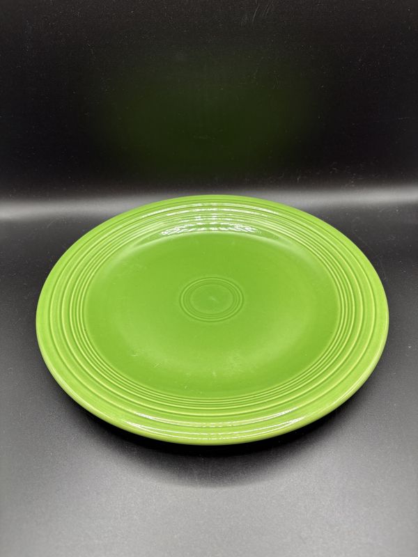 Dinnerware Set. USA. Homer Laughlin. Fiestaware. Shamrock Green. 6-Piece Set (Service for 1)