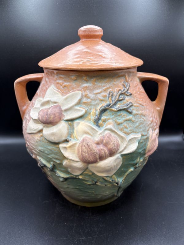 Pottery. USA. Roseville. Magnolia Cookie Jar. 9&quot;L x 11&quot;H