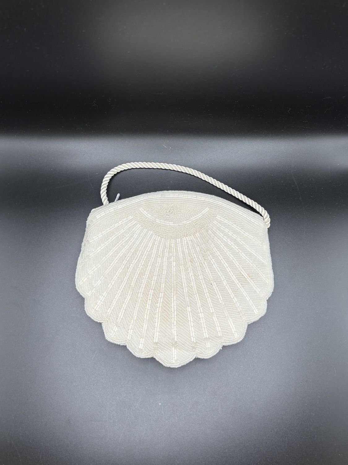Purse. Hong Kong. White Beaded Seashell Evening Bag. Vintage. 8&quot;L x 7&quot;W