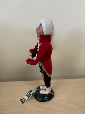 Figure. USA. Byers' Choice. The Prince. 11"H