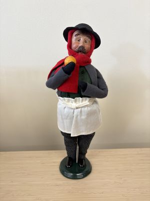 Figure. USA. Byers' Choice. London Fruit Vendor. 14"H