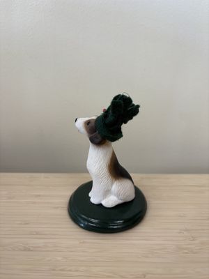 Figure. USA. Byers' Choice. Christmas Dog. 5"H
