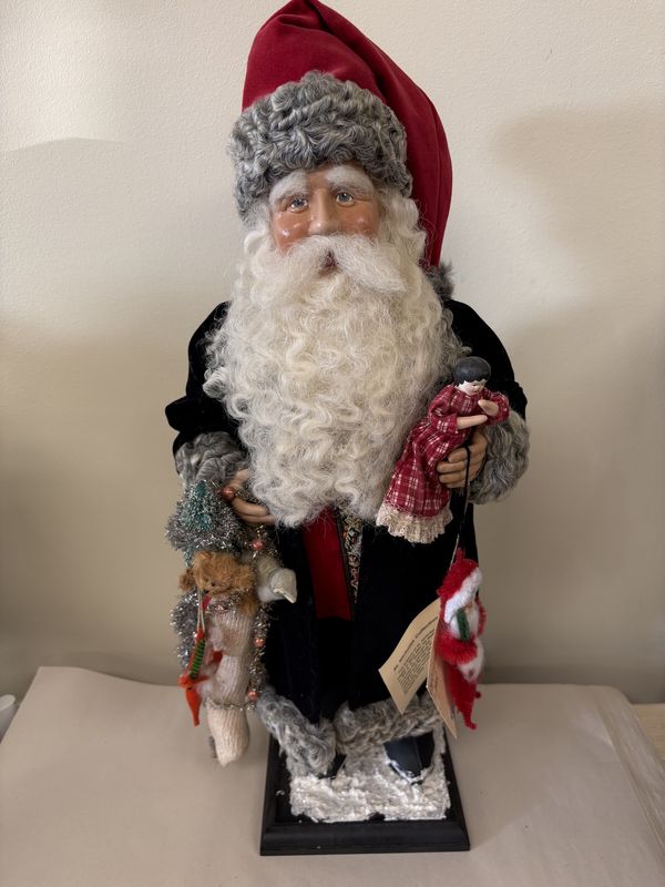 Figure. USA. Elaine Roesl. Christmas Man. Handmade. 22&quot;H
