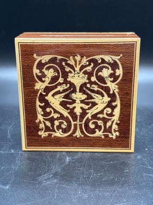 Jewelry Box. Italy. Inlaid Wooden Trinket Box w/ Floral Scrollwork Pattern. 3.5"W