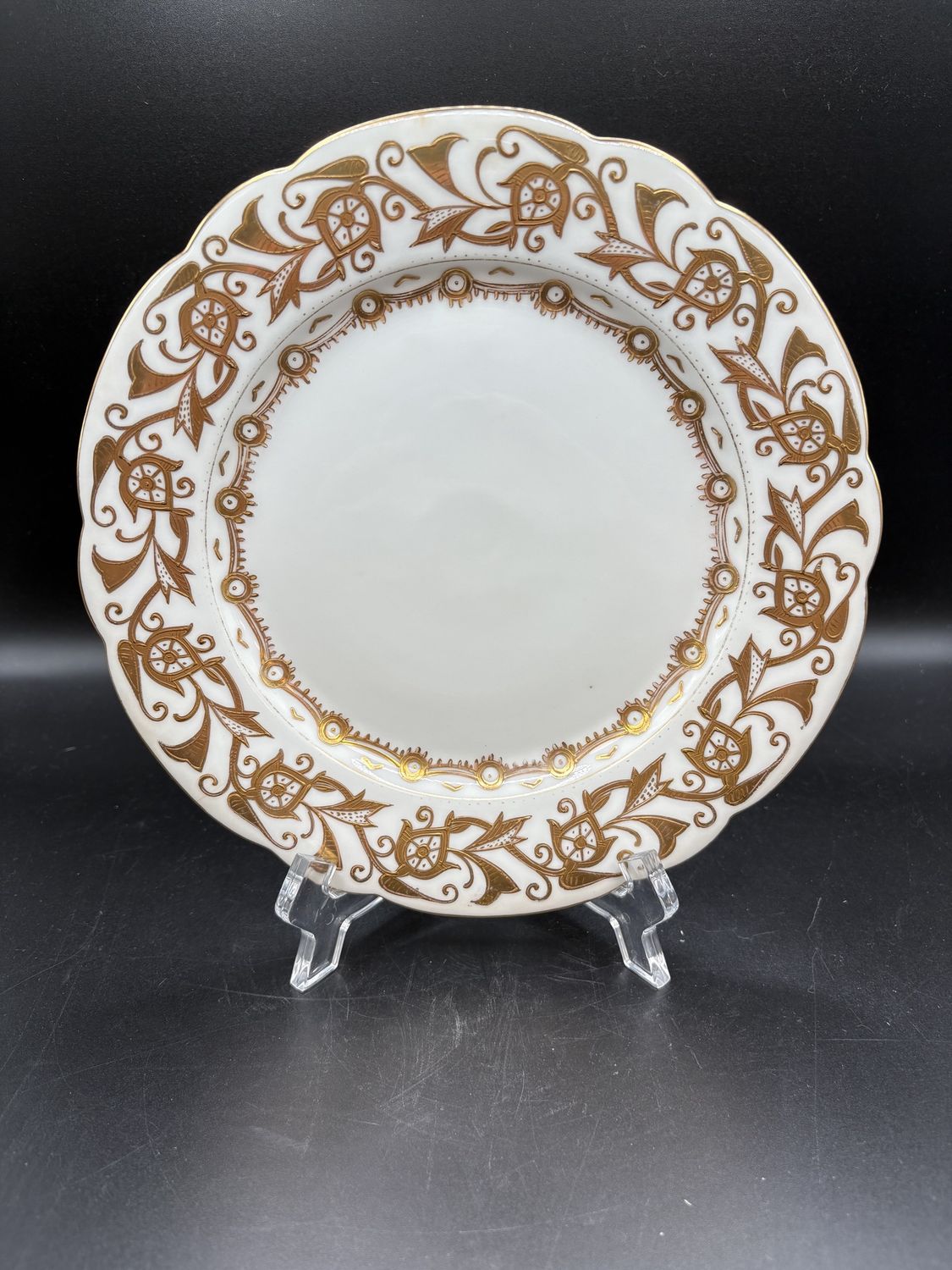 Porcelain. Austria. C.F. Boseck &amp; Co. Imperial Vienna. Dinner Plate w/ Gold Gilt &amp; Trim Decoration (Set of  11). 8.5&quot;W
