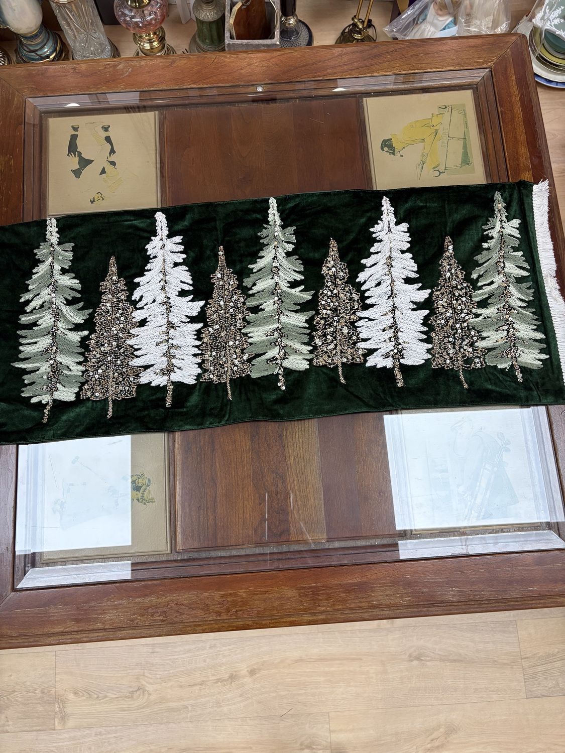 Home Decor. USA. Tahari Home. Christmas Table Runner, Green w/ Green/White /Gold Trees. 14&quot; x 36&#39;