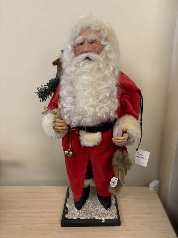 Decor. USA. Elaine Roesle. Santa Claus "Father Christmas". Handmade Figure. 20"H