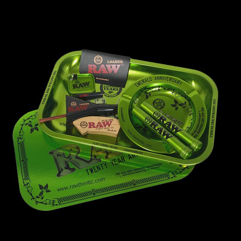 RAW 20th Anniversary Emerald Gift Set