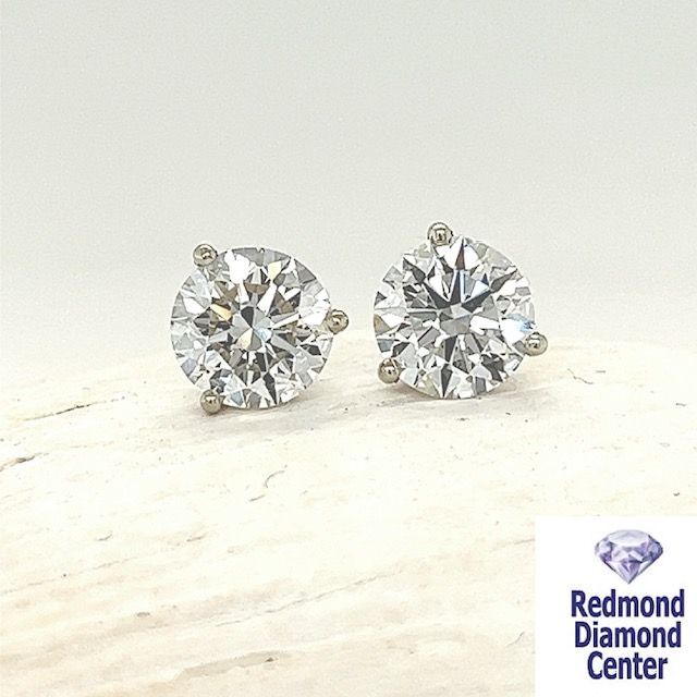 2.00ctw lab grown diamond studs E VS2
