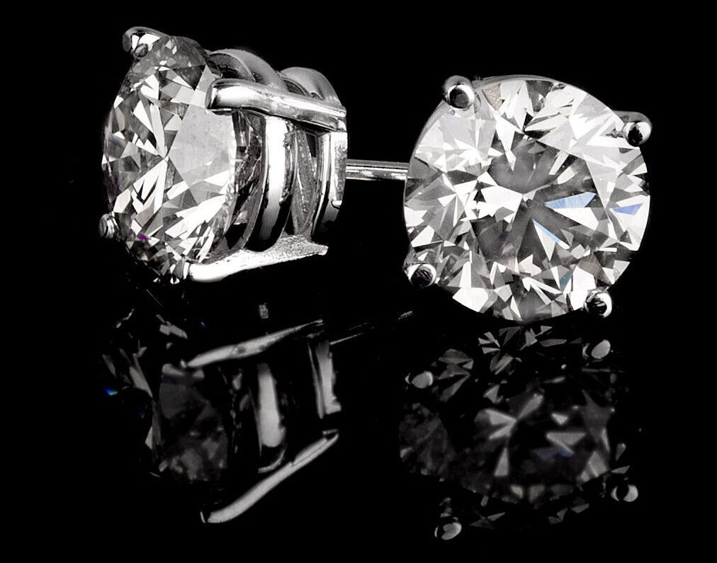 2.73ct TW Natural Diamond Stud