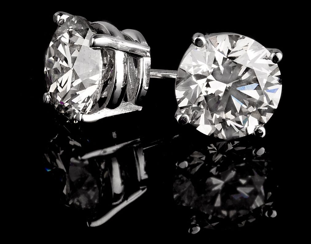 2.05ct TW Natural Diamond  Stud