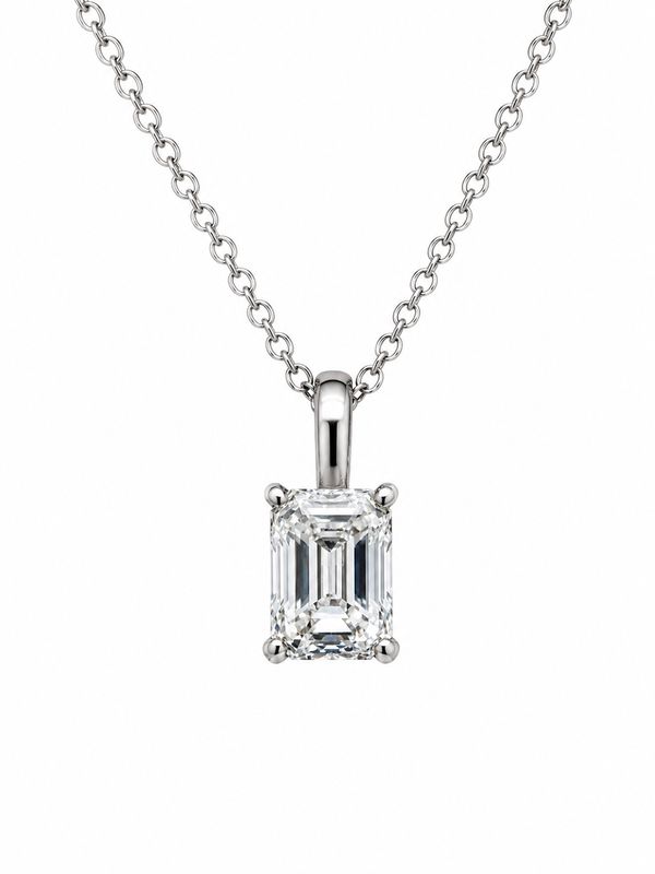 Natural Emerald Diamond Necklace