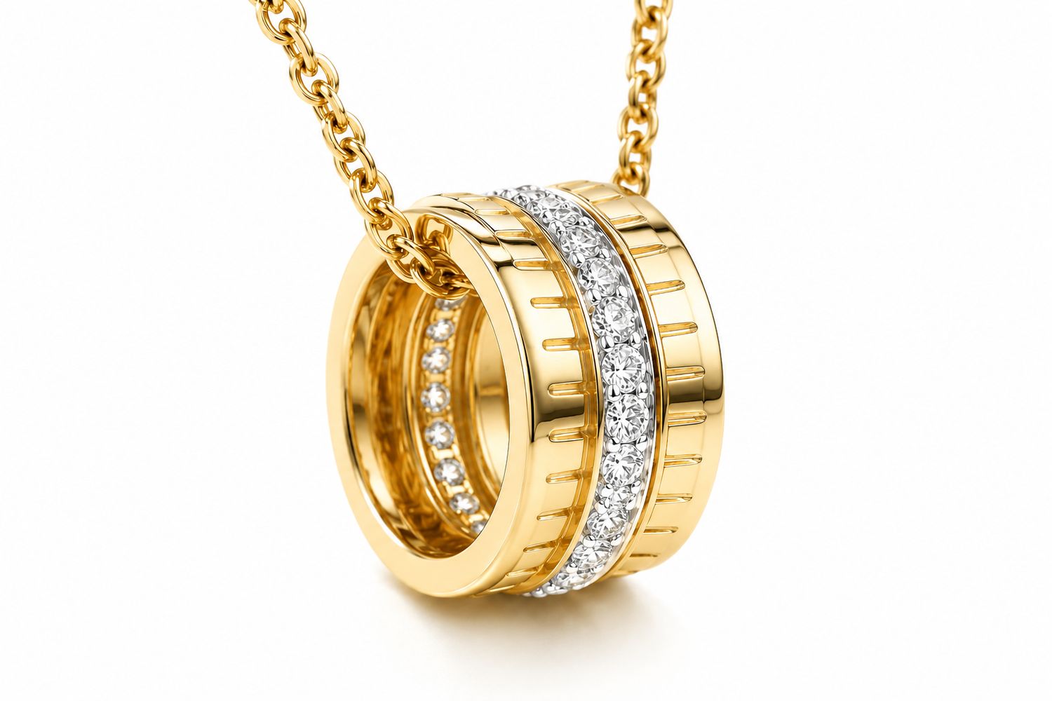 14K Yellow Gold Diamond Circle Pendant Necklace