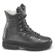 New Alt-Berg Defender Combat Goretex Waterproof Black Boots